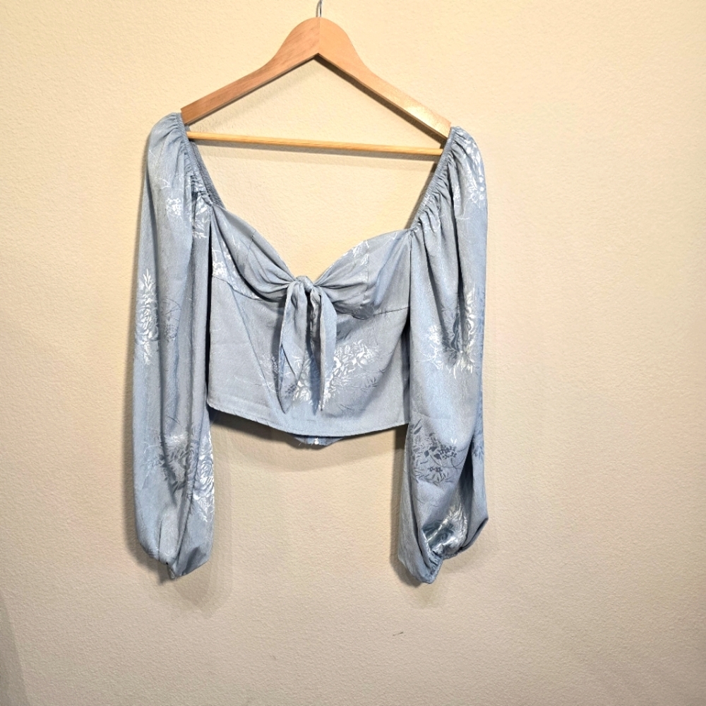 In The Style, Women's Satin Baby Blue Floral Top, Puffed Arms, Cropped